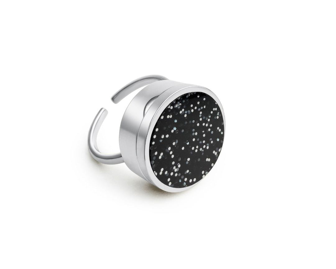 Indi Lip Balm Ring in Stainless Steel