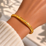 Lola Cuff
