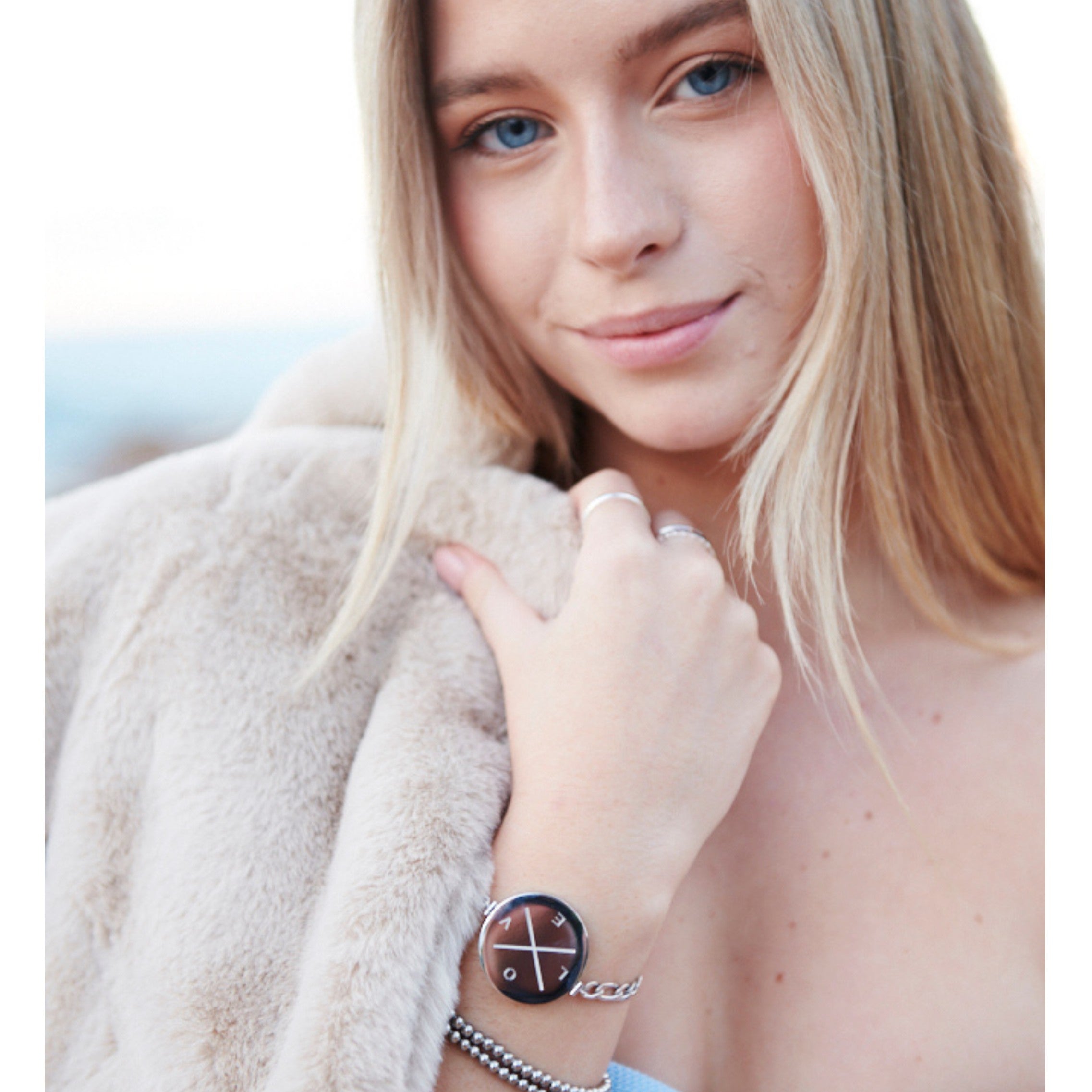 Love Lip Balm Bracelet in White Gold getbalmy