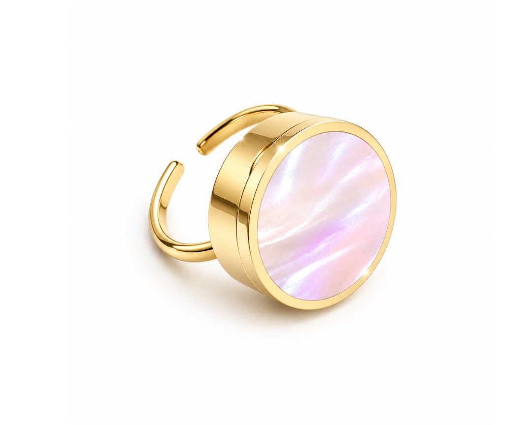 Elle Lip Balm Ring in 14K Gold