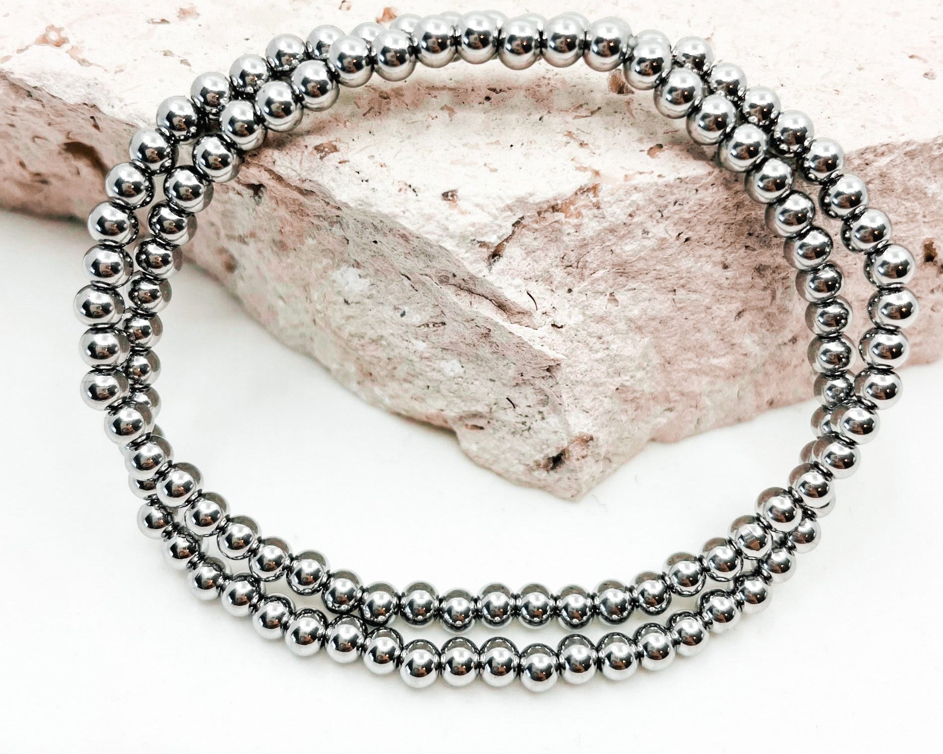 Stackable Bracelet in White Gold - getbalmy